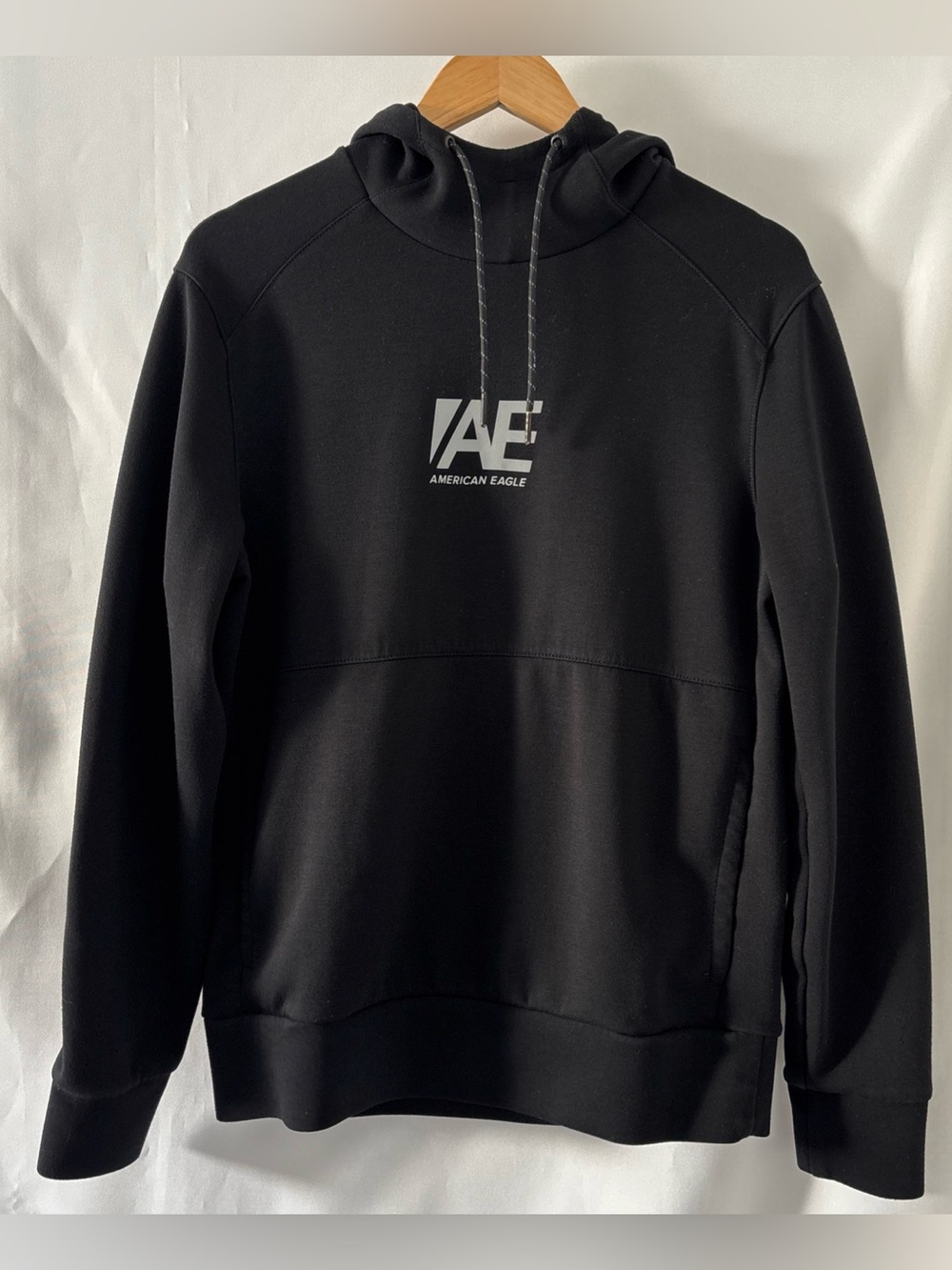 American Eagle AE 24/7 Active Hoodie Small Black Athletic Sweatshirt Yoga unisex
